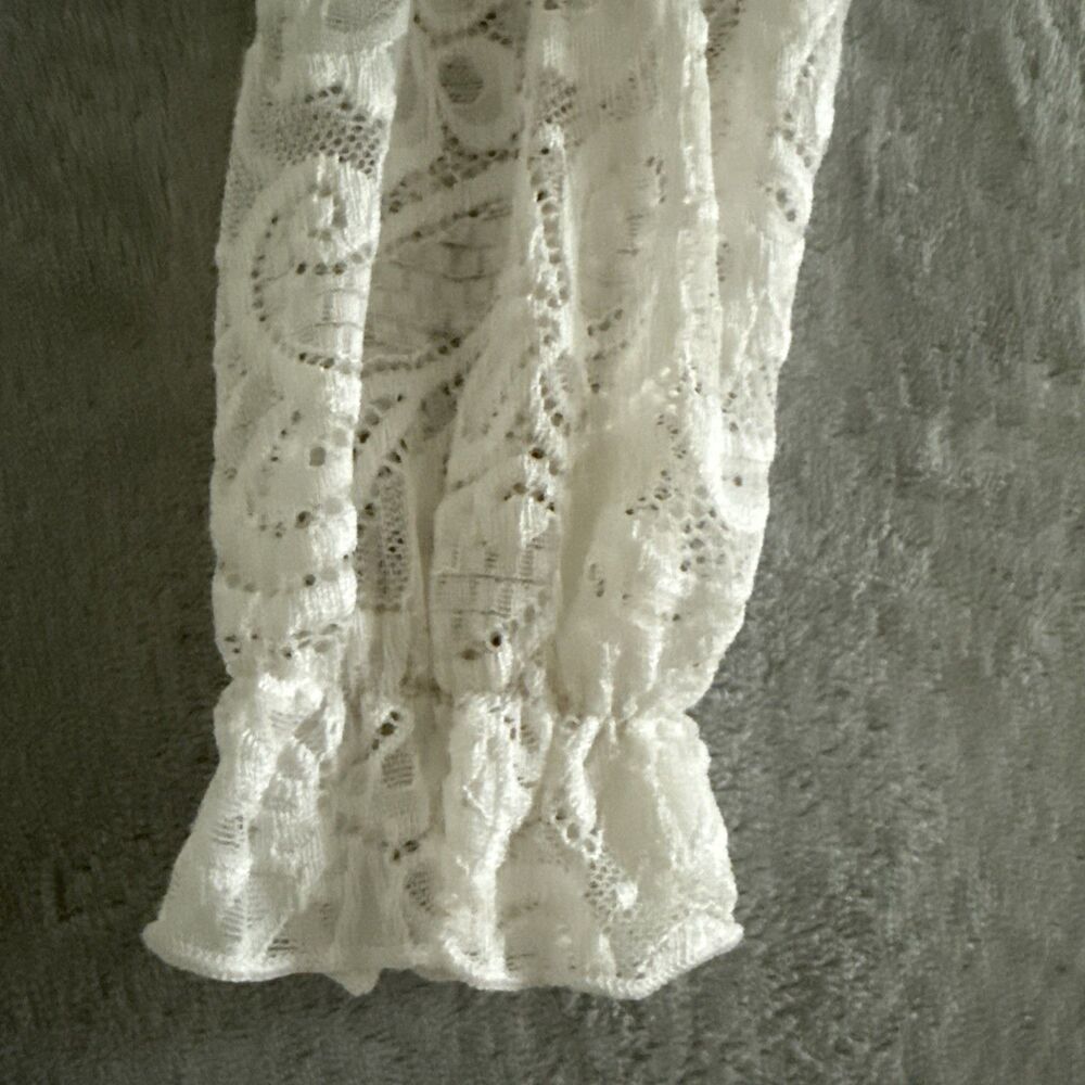 Women's White Lace Blouse Crop Top Women’s Sz S White Ruffle Boho Cottage Praire - Picture 12 of 15